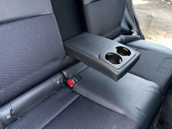 フォレスター2.0XT アイサイト 4WD　ターボ　パワステ　パワーウィンドウ　純正アルミ　ABS　キーレスエントリー　ETC　シートヒーター　社外エンジンスターター　パドルシフト　エアコン　電動シート　クルーズコントロール　盗難防止装置 2000