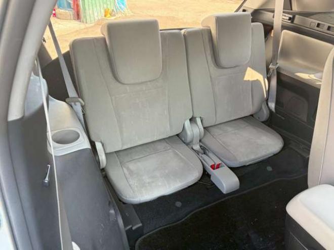 マークXジオ2.4 240G 4WD　6人乗り　3列シート　パワステ　パワーウィンドウ　純正ナビ　キーレスエントリー　ETC　バックカメラ　ABS　盗難防止装置　エアコン　電動シート　横滑り防止装置　アルミホイール 2400