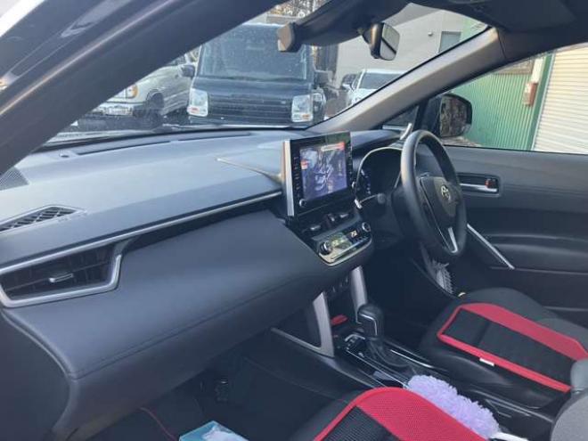 カローラクロス1.8 ハイブリッド Z E-Four 4WD　モデリスタエアロ　電動シート　電動リアゲート　バックカメラ　ETC　フルセグTV　パワステ　パワーウィンドウ　ABS　クルーズコントロール　アルミホイール　盗難防止装置　横滑り防止装置　ルーフレール 1800