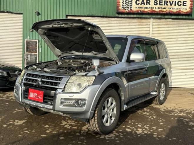 パジェロ3.2 ロング エクシード ディーゼルターボ 4WD　クルーズコントロール　パワステ　パワーウィンドウ　ABS　純正ナビ　バックカメラ　横滑り防止装置　盗難防止装置　純正アルミホイール 3200