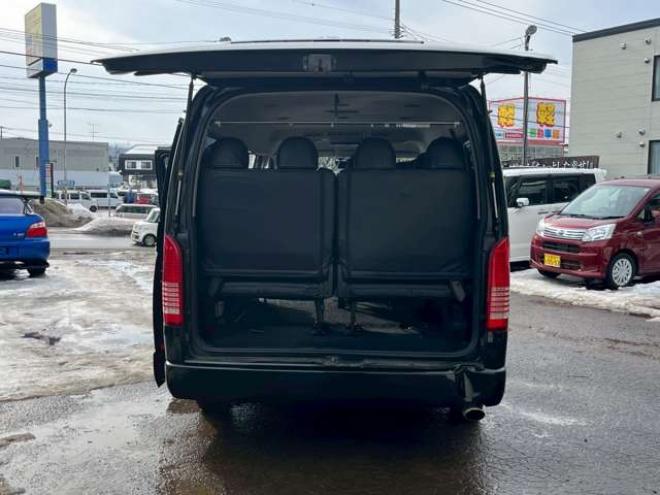 ハイエース2.7 GL ロング ミドルルーフ 4WD　10人乗り　パワステ　パワーウィンドウ　エアコン　社外ナビ　後席モニター　キーレスエントリー　片側スライドドア　盗難防止装置　フロントモデリスタ 2700