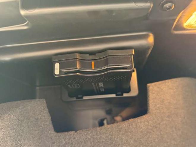 ベンツCLAクラス CLA250 4マチック 4WD　ナビ　バックカメラ　ETC　キーレスエントリー　シートヒーター　エアコン　クルーズコントロール　ABS　盗難防止装置　パワステ　パワーウィンドウ　横滑防止装置　パーキングアシスト　アイドリングストップ 正規輸入車 2000