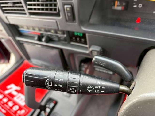 ハイラックスサーフ3.0 SSR-G ワイドボデー ディーゼルターボ 4WD　レカロシート　社外ハンドル　社外ナビ　地デジ　ETC　2バッテリー　バンパーガード　パワステ　パワーウィンドウ　純正アルミホイール　クルーズコントロール　寒冷地仕様 3000