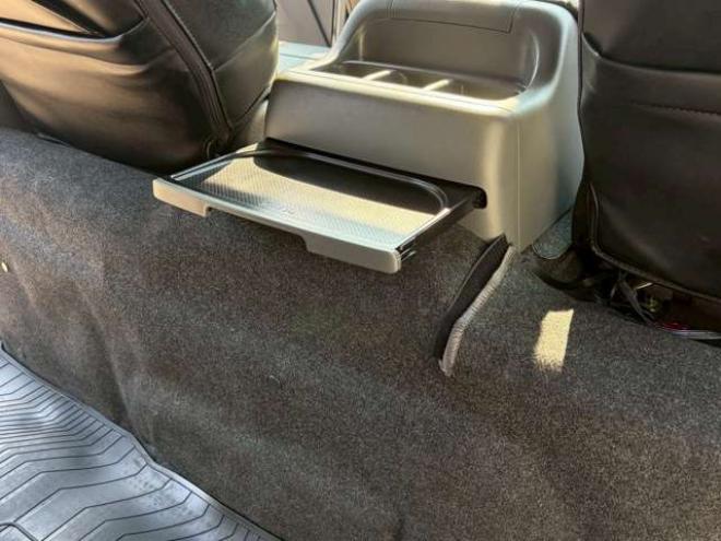 キャラバンNV350 2.5 プレミアムGX ロングボディ ディーゼルターボ 4WD　ヒッチメンバー　エンジンスターター　パワステ　パワーウィンドウ　純正ナビ　バックカメラ　ETC　社外アルミホイール　ABS　キーレスエントリー　ドライブレコーダー 2500