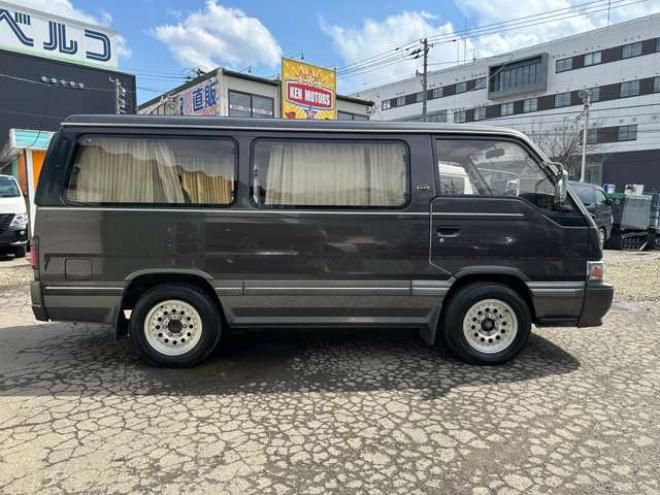 キャラバン3.0 リムジン　ワンオーナー/社外AW/クルコン/サンルーフ 2WD 3000