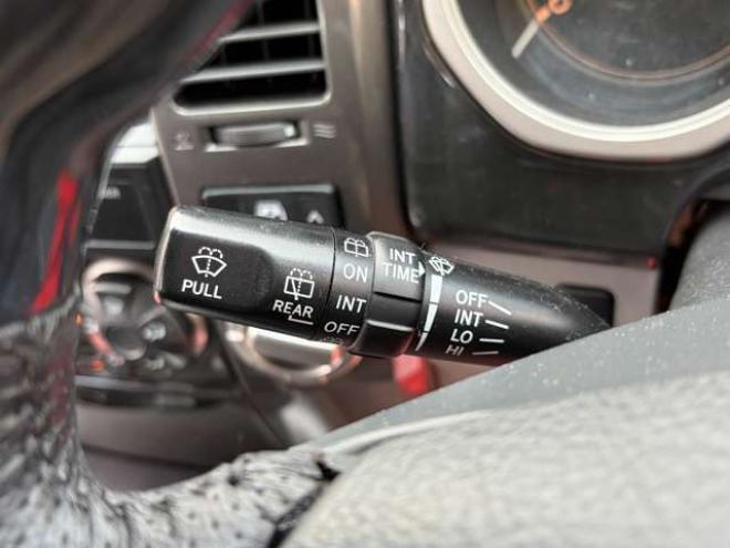 ハイラックスサーフ2.7 SSR-X リミテッド 4WD　社外アルミホイール　リフトアップ　社外ナビ　バックカメラ　ETC　寒冷地仕様　ABS　キーレスエントリー　パワステ　パワーウィンドウ　盗難防止装置　エアコン　ルーフレール 2700