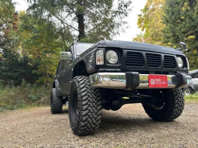 サファリ4.2 エクストラ標準ルーフAD ディーゼル 4WD　リフトアップ　リアヒーター　社外サンルーフ　ドライブレコーダー　ETC　可倒式リアシート　パワステ　社外アルミホイール　社外オーディオ　マッドタイヤ　全塗装済　ターボ 4200