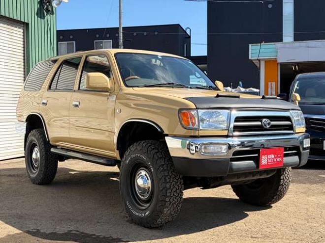 ハイラックスサーフ2.7 SSR-V ワイドボディ 4WD　US仕様　リフトアップ　全塗装済　社外ナビ　パワステ　パワーウィンドウ　ETC　バックカメラ　アルミホイール　ルーフレール　キーレスエントリー　ABS　エアコン 2700