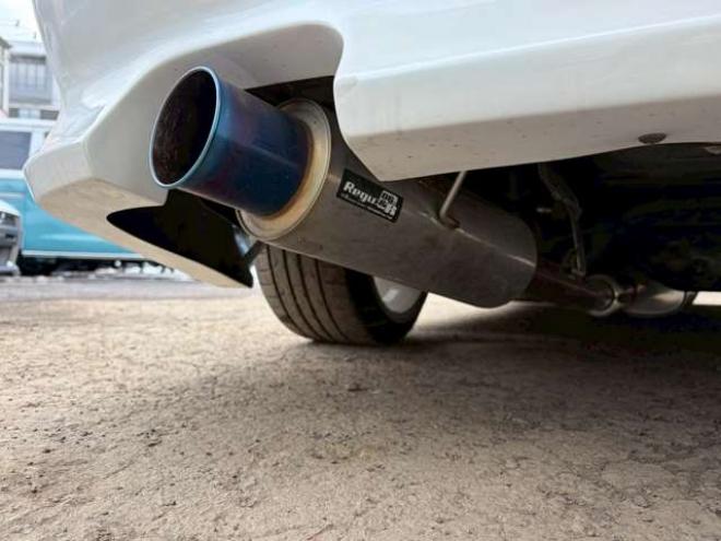 シルビア2.0 オーテックバージョン　6速MT　社外ハンドル　社外アルミホイール　社外エアロ　社外マフラー　パワステ　パワーウィンドウ　社外ナビ　エアコン　革シート 2WD 2000