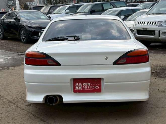 シルビア2.0 オーテックバージョン　6速MT　社外ハンドル　社外アルミホイール　社外エアロ　社外マフラー　パワステ　パワーウィンドウ　社外ナビ　エアコン　革シート 2WD 2000
