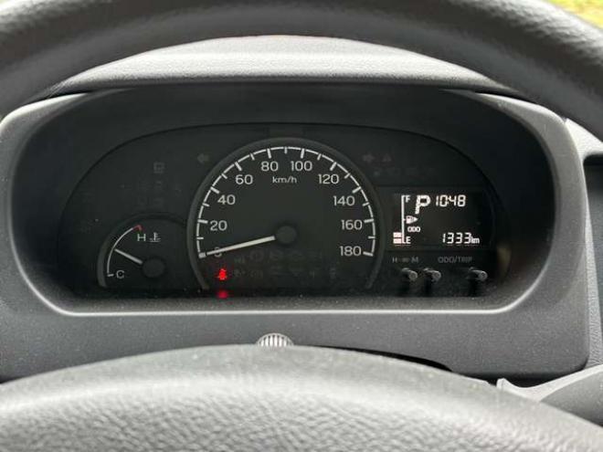 タウンエースバン1.5 GL 4WD　アルトピアーノ　ベージュツートン全塗装済　ベッドキット　セカンドバッテリー　ETC　フルセグTVナビ　バックカメラ　アイドリングストップ　ABS　レーンキープアシスト　盗難防止装置　パワステ　パワーウィンドウ 1500