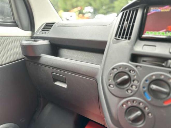 タウンエースバン1.5 GL 4WD　アルトピアーノ　ベージュツートン全塗装済　ベッドキット　セカンドバッテリー　ETC　フルセグTVナビ　バックカメラ　アイドリングストップ　ABS　レーンキープアシスト　盗難防止装置　パワステ　パワーウィンドウ 1500