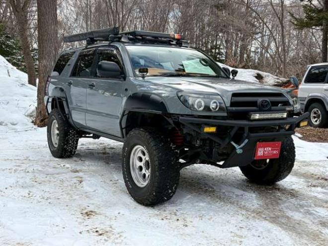 ハイラックスサーフ2.7 SSR-X アメリカンバージョン 4WD　社外ナビ　バックカメラ　リフトアップ　社外アルミ　エアコン　社外ETC　グリルガード　グッドリッチマフラー　LEDライト　全塗装済　パワーウィンドウ　パワステ　キーレス　ダッシュマット　タープ 2700