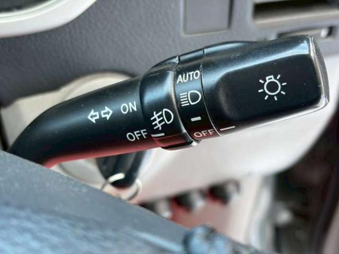 ハイラックスサーフ2.7 SSR-X アメリカンバージョン 4WD　社外ナビ　バックカメラ　リフトアップ　社外アルミ　エアコン　社外ETC　グリルガード　グッドリッチマフラー　LEDライト　全塗装済　パワーウィンドウ　パワステ　キーレス　ダッシュマット　タープ 2700