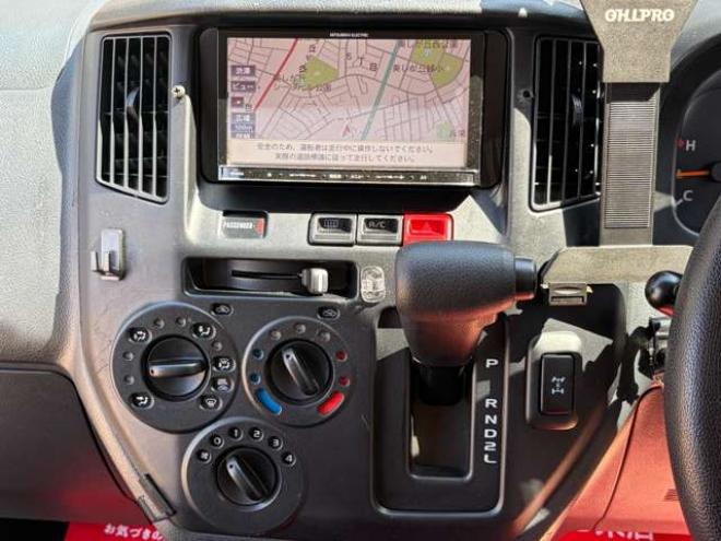 タウンエースバン1.5 GL 4WD　バックカメラ　エアコン　ドライブレコーダー　ETC　パワステ　パワーウィンドウ　ABS　キーレスエントリー　ベッドキット　寒冷地仕様　全塗装済 1500