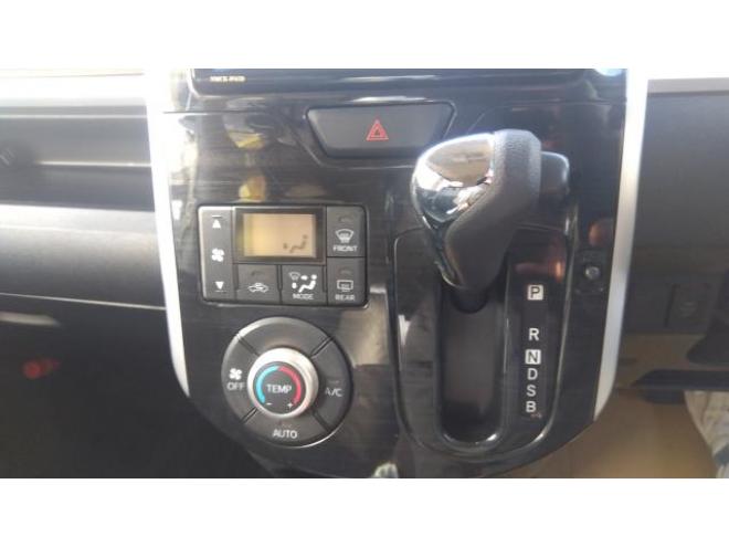 タントカスタムX　トップエディションSA 4WD 660 5Dr