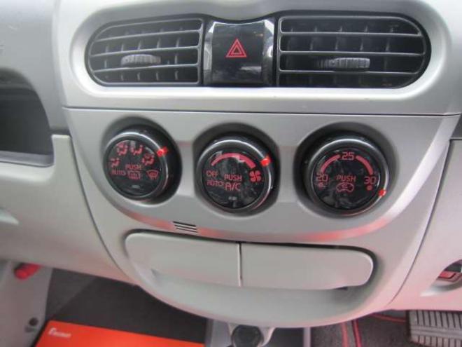 iビバーチェ 4WD　4WD スマートキー エンジンスターター シートヒーター ドアバイザー プライバシーガラス 社外アルミ Bカメラ スタッドレス+ホイールセット積込み 1年間走行無制限保証付 660