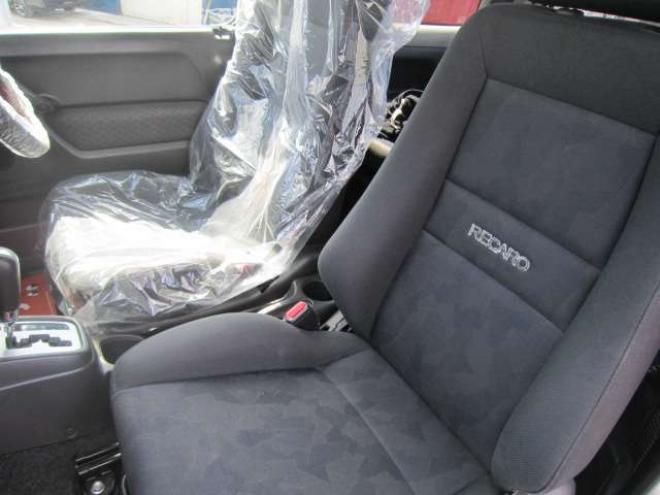 AZオフロードXC 4WD　道外仕入れ リフトアップ 左右レカロシート 社外アルミ+MTタイヤ フォグ バイザー マフラー エンスタ 車検令和10年4月 スタッドレス+アルミセット積込み 1年間走行無制限保証付 660