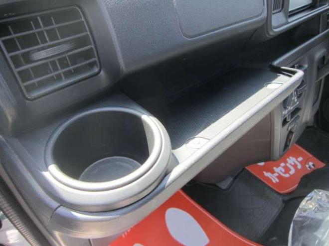 ハイゼットカーゴ デラックス SAIII ハイルーフ 4WD　道外仕入れ 後期型1オーナー  レーンキープアシスト　横滑り防止装置　衝突被害軽減ブレーキ　障害物センサー　ナビ&フルセグTV+Bカメラ キーレス  ドアバイザー Pガラス 記録簿 1年保証付 660