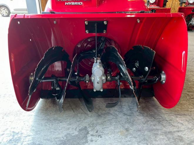 除雪機ホンダ　HSS1170i！ハイブリッド！