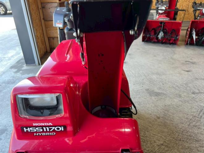 除雪機ホンダ　HSS1170i！ハイブリッド！