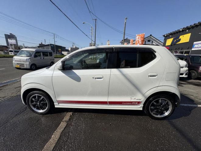 アルトALTO TURBO RS 4WD本州仕入　寒冷地仕様　ブレーキアシスト　TURBO 5AG 純正ワンセグナビ　シートヒーター　HIDヘッド　PUSHスタート　スマートキースペアー有　１５インチアルミ　エンジンオイル交換　スタットレス付　スポーツマフラー付　ETC 4WD 660 5Dr