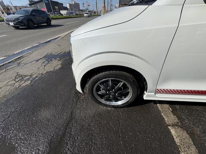 アルトALTO TURBO RS 4WD本州仕入　寒冷地仕様　ブレーキアシスト　TURBO 5AG 純正ワンセグナビ　シートヒーター　HIDヘッド　PUSHスタート　スマートキースペアー有　１５インチアルミ　エンジンオイル交換　スタットレス付　スポーツマフラー付　ETC 4WD 660 5Dr