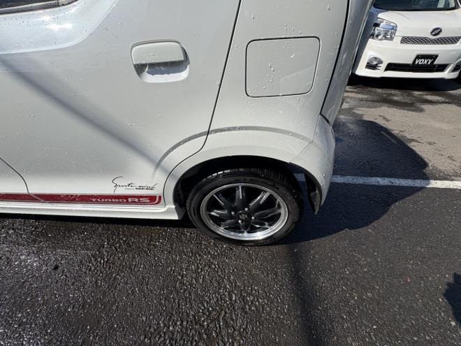 アルトALTO TURBO RS 4WD本州仕入　寒冷地仕様　ブレーキアシスト　TURBO 5AG 純正ワンセグナビ　シートヒーター　HIDヘッド　PUSHスタート　スマートキースペアー有　１５インチアルミ　エンジンオイル交換　スタットレス付　スポーツマフラー付　ETC 4WD 660 5Dr