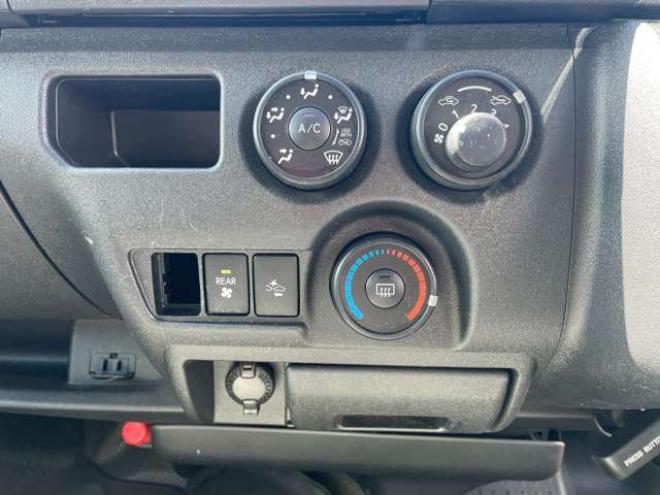 ハイエースバン2.8 DX ワイド スーパーロング ハイルーフ GLパッケージ ディーゼルターボ 4WD　4WD　フォグライト　バックカメラ 2800