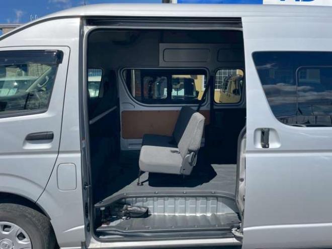 ハイエースバン2.8 DX ワイド スーパーロング ハイルーフ GLパッケージ ディーゼルターボ 4WD　4WD　フォグライト　バックカメラ 2800