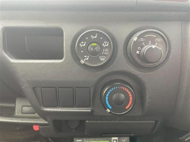 ハイエースバン3.0 中温冷凍バン ロング ディーゼルターボ 4WD　 3000