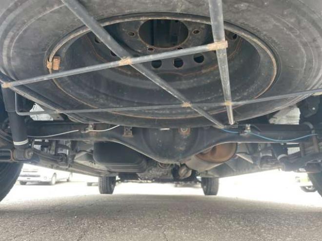 ハイエースコミューター 2.7 DX 4WD　4WD　2ナンバー　社内置き去り防止装置　純正ナビ　ドラレコ　パワースライド　全方位カメラ　寒冷地仕様 2700
