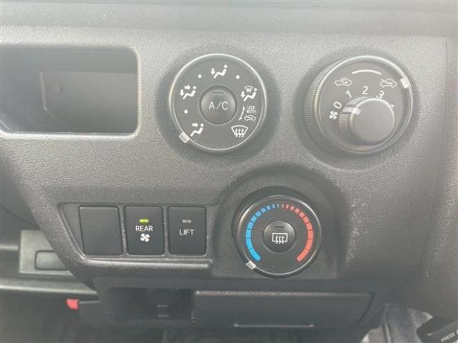 ハイエースバン3.0 ウェルキャブ Bタイプ ロング ディーゼルターボ 4WD　 福祉車両 3000