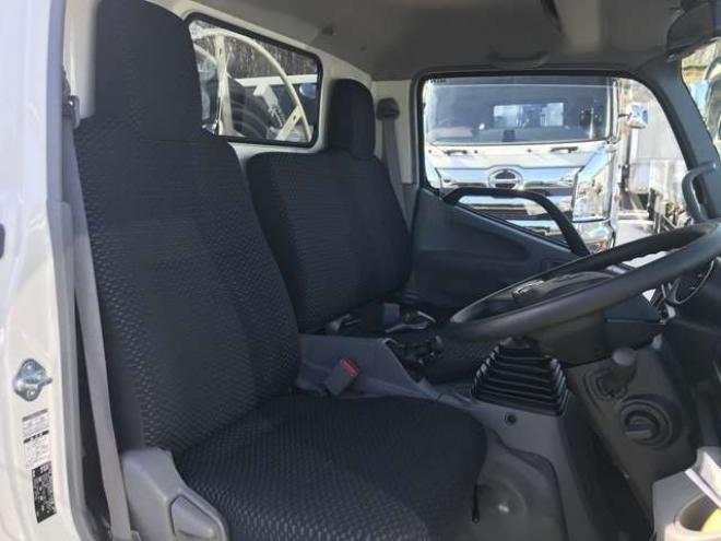 デュトロタンクローリー 2DG-XZU685M 新明和工業　 4WD 4000
