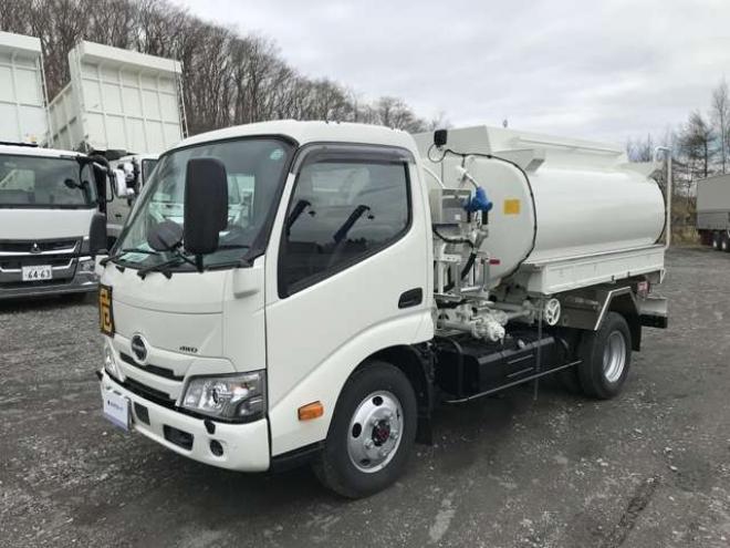 デュトロタンクローリー 2DG-XZU685M 新明和工業　 4WD 4000