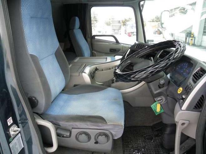 クオンチップ運搬車　ADG-CD4ZA　クオン　 2WD 13070
