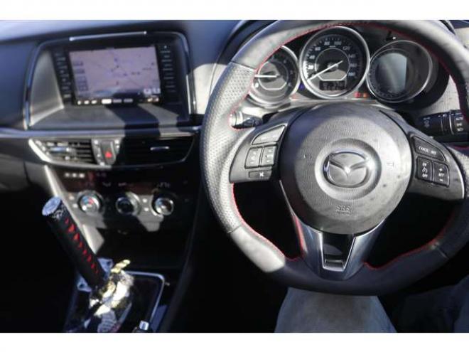 アテンザワゴン2.2 XD ディーゼルターボ　検二年　フルセグ　バックカメラ　クルコン　MT6速　自社　ローンカノウ 2WD 2200