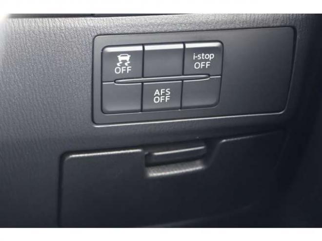 アテンザワゴン2.2 XD ディーゼルターボ　検二年　フルセグ　バックカメラ　クルコン　MT6速　自社　ローンカノウ 2WD 2200