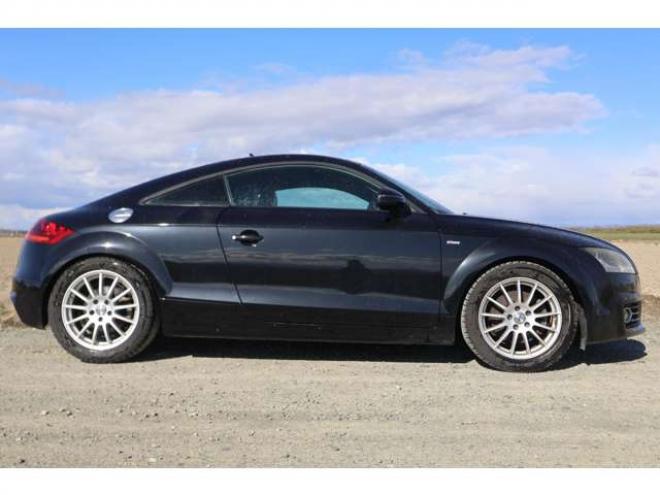 アウディTT クーペ 2.0 TFSI クワトロ Sラインリミテッド 4WD　検R9/4　シートヒーター　社外ホイール　ETC 正規輸入車 2000
