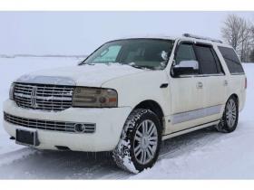 リンカーン　ナビゲーター 5.4 4WD　検1年　左ハンドル　革シート　スタッドレス 5400