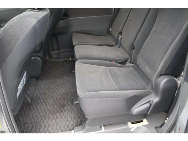 ノア2.0 X 4WD　検二年　バックカメラ　自社　ローンカノウ 2000