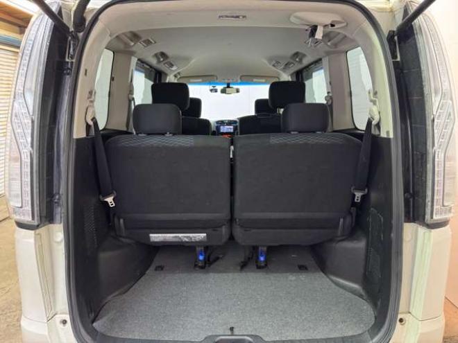 セレナ2.0 ハイウェイスター 4WD　ナビ　TV　Bluetooth　Bカメラ　Pスライド　エマージェンシーB 2000