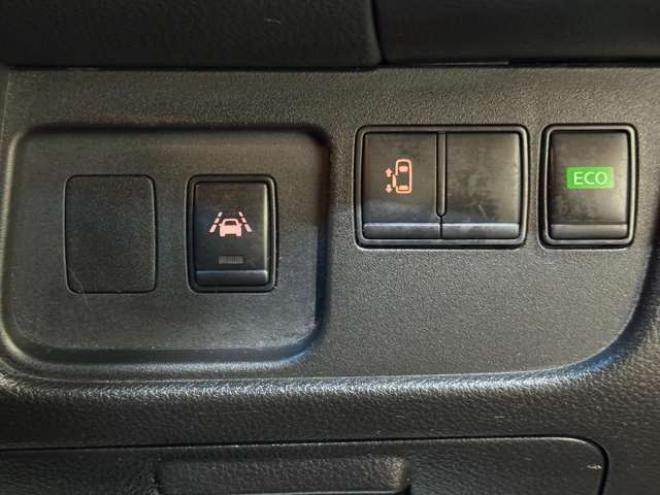 セレナ2.0 ハイウェイスター 4WD　ナビ　TV　Bluetooth　Bカメラ　Pスライド　エマージェンシーB 2000
