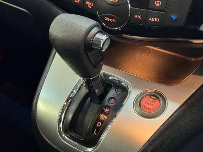 セレナ2.0 ハイウェイスター 4WD　ナビ　TV　Bluetooth　Bカメラ　Pスライド　エマージェンシーB 2000