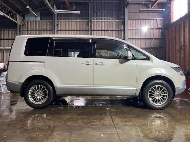 デリカD：5 2.2 D パワーパッケージ ディーゼルターボ 4WD　ディーゼルターボ・SDナビ・新規車検整備付 2300