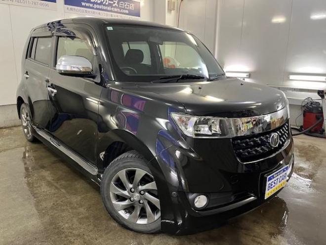 bBＺキラメキ　禁煙車　純正１５インチＡＷ＋新品夏タイヤ　社外ＡＷ＋スタッドレスタイヤ付　オーバーヘッドコンソール　ベンチシート　純正ナビ　地デジ　ＤＶＤ再生　Ｂｌｕｅｔｏｏｔｈオーディオ　バックカメラ　ＥＴＣ 4WD 1300 5Dr
