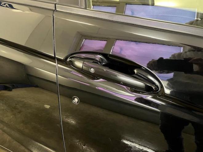 フィット１３Ｇ　Ｌパッケージ　本州仕入　ワンオーナー　寒冷地仕様　禁煙車　社外１５インチＡＷ　スタッドレスタイヤ付　純正ナビ　地デジ　バックカメラ　純正エンジンスターター　フロントガラス熱線　ミラーヒーター　アイドリングストップ 4WD 1300 5Dr