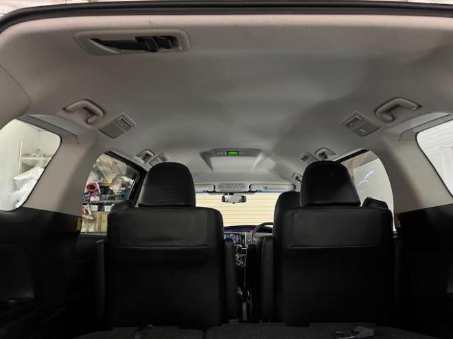 エスティマアエラス　プレミアムエディション　本州仕入　寒冷地仕様　禁煙車　パワーバックドア　両側パワースライドドア　純正ブラックハーフレザーシート　純正１８インチＡＷ　社外１８ＡＷ＋スタッドレスタイヤ付　前後コーナーセンサー　フロントガラス熱線 4WD 2400 5Dr