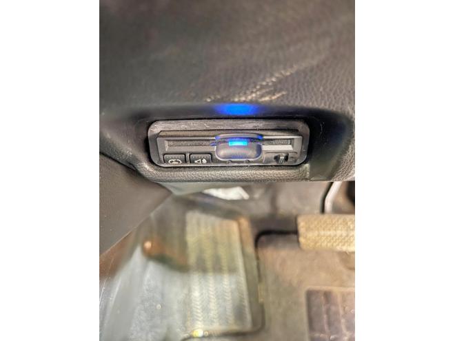 フィット1.5ハイブリッドF PKG コンフォートED 4WD 5年保証 スマキー ナビTV Bカメ ETC 夏冬タイヤ 自社認証工場 車検整備2年付 修復歴無 寒冷地仕様 禁煙
