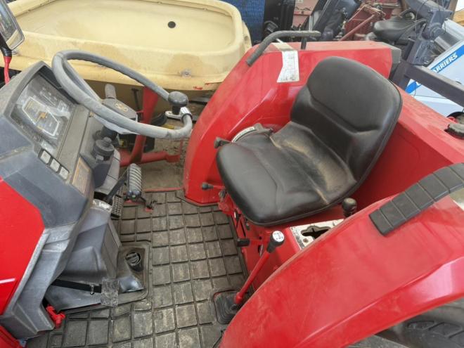 トラクター全塗装済！三菱 MT30 30馬力 4WD ロータリー付き